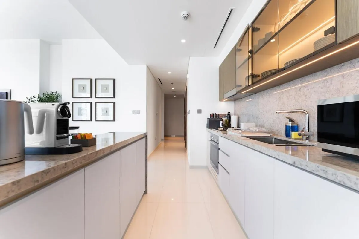 Upscale 2-Br With Sea View - Grand Bleu By Elie Saab Apartment Dubai