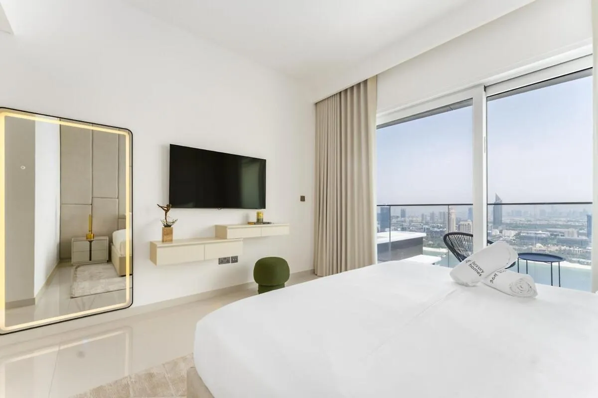 Upscale 2-Br With Sea View - Grand Bleu By Elie Saab Apartment Dubai